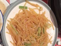 -老郑家东北春饼(龙悦居店)