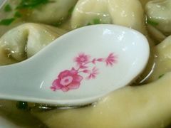 -潘国仙耳光馄饨(黄家阙路店)