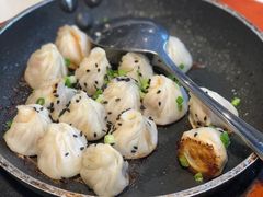 生煎拇指包-红杏酒家·地道川菜(一品天下店)