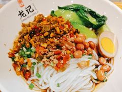 -湘人龙记老长沙米粉(鸟巢店)