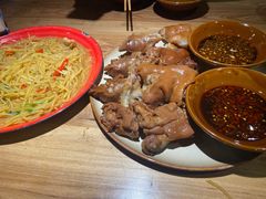 -先启半步颠小酒馆(常熟万达广场店)