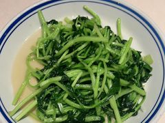 -八府香鸭·啫啫煲(华山路店)