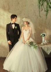 -蒙太奇婚纱摄影(万达店)
