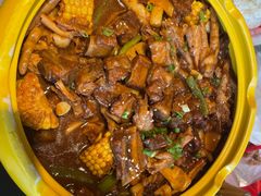 -多嘴超级肉蟹煲(杉杉国潮主题店)