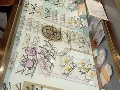 -宏宇眼镜蔡司依视路折扣店(兆佳眼镜城店)