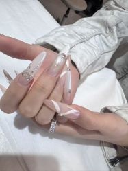 -LynLyn琳林美甲美睫