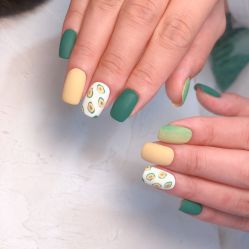 -Pink You美甲美睫纹绣定制中心