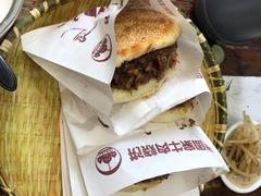 牛肉烧饼（多肉）-穆得·老周家牛肉烧饼(普利街店)
