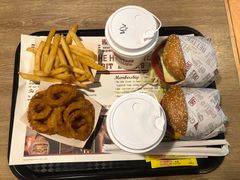 -The Habit Burger Grill 哈比特汉堡(复兴soho店)