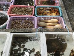 -霞涌市场海鲜摆卖区