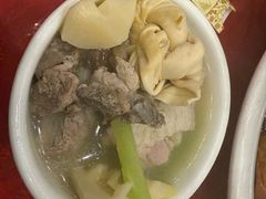 -侬佳蒸菜馆(听潮店)