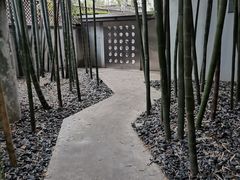 -穹六人间 people 6(岳阳路店)