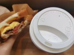 -星巴克臻选(南京艾尚天地店)