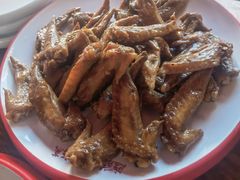 -老鼎万春卤菜(五代传承创始老店)