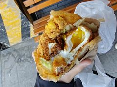 -小红车炸蛋葱油饼