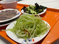 -德元兰州纯汤牛肉面(深圳首店)