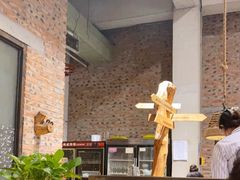 -苹果树下艺术餐厅(宋庄店)