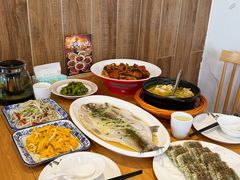 -品鲜村农家菜·阳澄湖大闸蟹(总店)