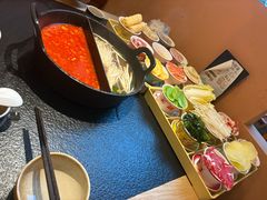 -绣园苏式火锅·开创者·腌笃鲜(大洋百货店)