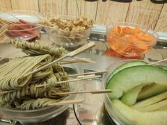 -百品聚旋转火锅(号外店)