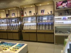 -标准眼镜·蔡司官方授权店(塘沽远洋未来汇店)