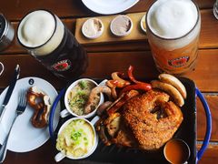 烤猪肘拼盘-普拉那啤酒坊Paulaner(凯宾斯基饭店)