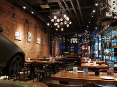 大堂-1886德国汽车餐厅(外滩十六铺码头店)
