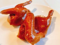 玻璃脆皮妙龄乳鸽-利苑酒家(金宝店)