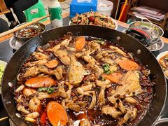 -鸿顺老铁锅美蛙鱼府(解放碑店)
