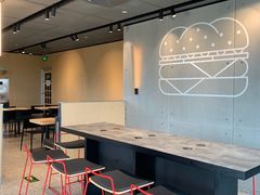 -麦当劳(展览路店)