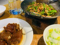 -费大厨辣椒炒肉(万家丽一店)