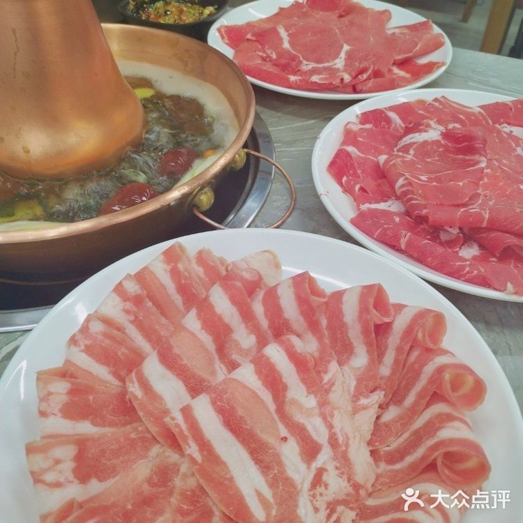 【金刀铜锅涮肉】🍖🔪🥘