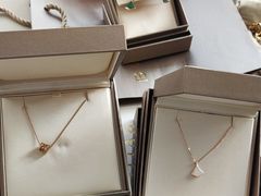 -聚云奢二手奢侈品黄金手表包包回收·中古店(三里屯总店)