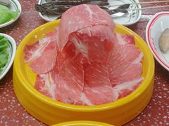 -四囍码头海鲜烧烤自助火锅(外滩南京东路悦荟广场店)