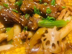 -多嘴超级肉蟹煲(杉杉国潮主题店)