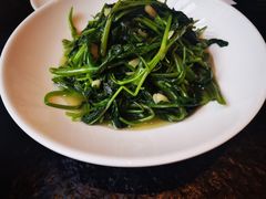 -鱼鲜饭香·招牌汽锅剁椒鱼头王