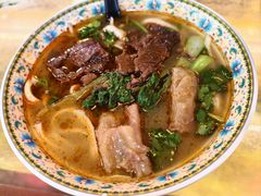 -金杨拉面王小吃面馆·牛三宝面·红烧牛肉粉
