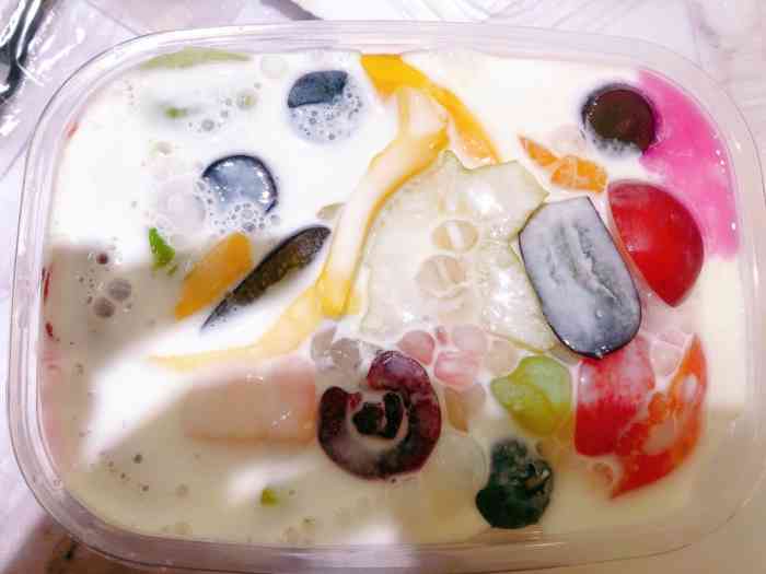 鲜果盒子鲜果捞-"[薄荷]环境:从金家食堂吃完韩餐斜对面.