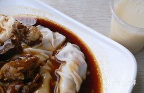 Fresh Beef and Mushroom Rice Noodle Roll
