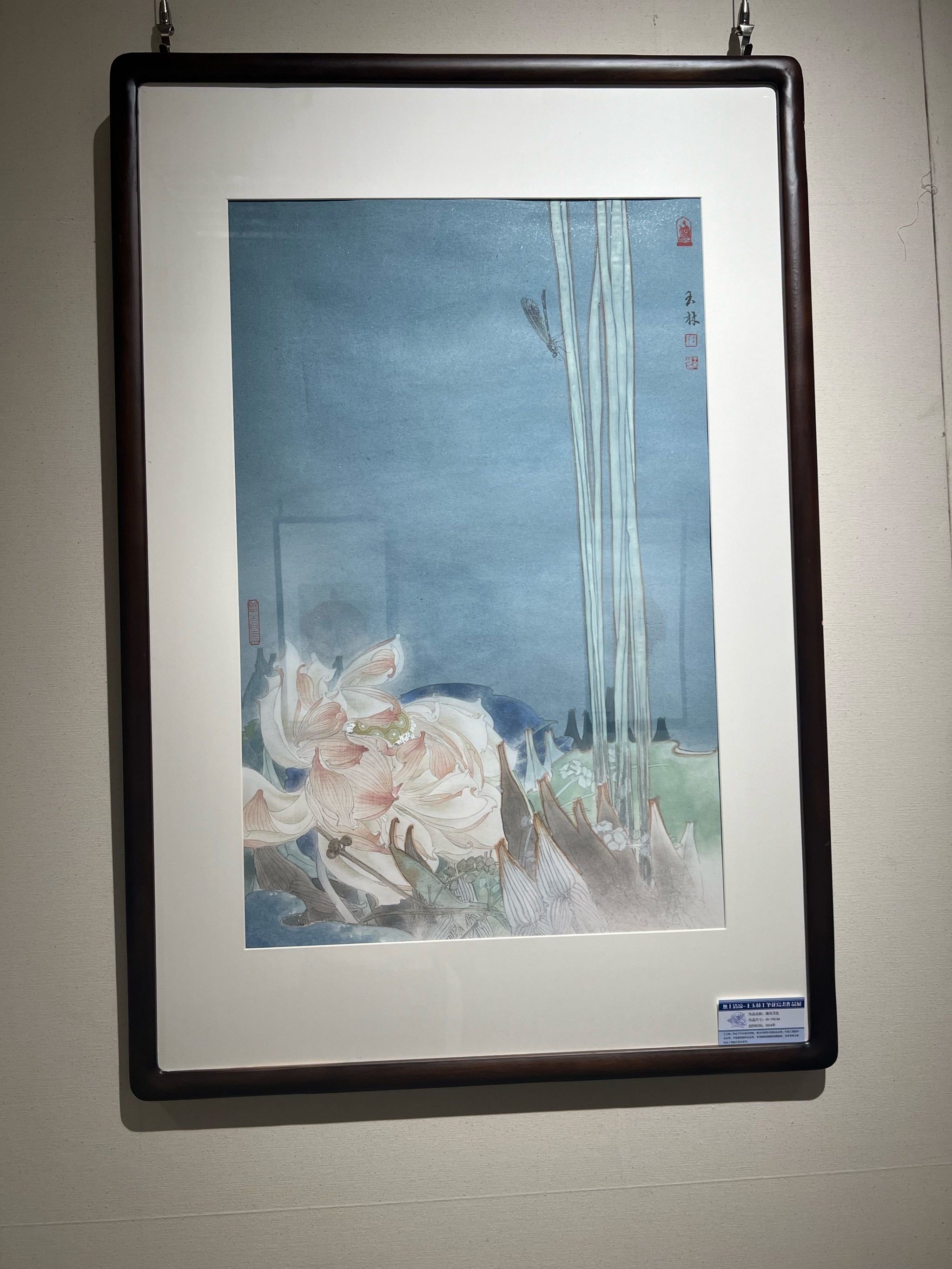 在鸣沙山附近,很值得来看看,今天我一个人