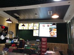 -内蒙焖面大盆骨餐馆(山大路店)
