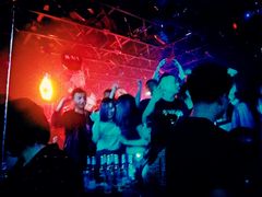 -V AMUSING CLUB·酒吧(银河中心店)