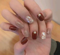 -Pink You美甲美睫纹绣定制中心