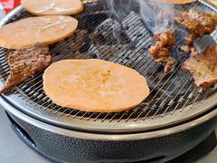 -啊美丽炭火烤肉(滑翔一店)