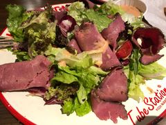 烤牛肉沙拉-Tubestation站点比萨(高新万达ONE店)