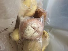 -顶东面包花园·生日蛋糕(世博店)