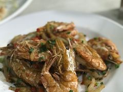 -覃记海鲜美食餐厅