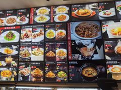 -鞍山大白鲨美食酒店