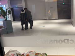 -麦当劳(百联西郊购物中心店)