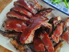 -黄记四更烤乳猪店